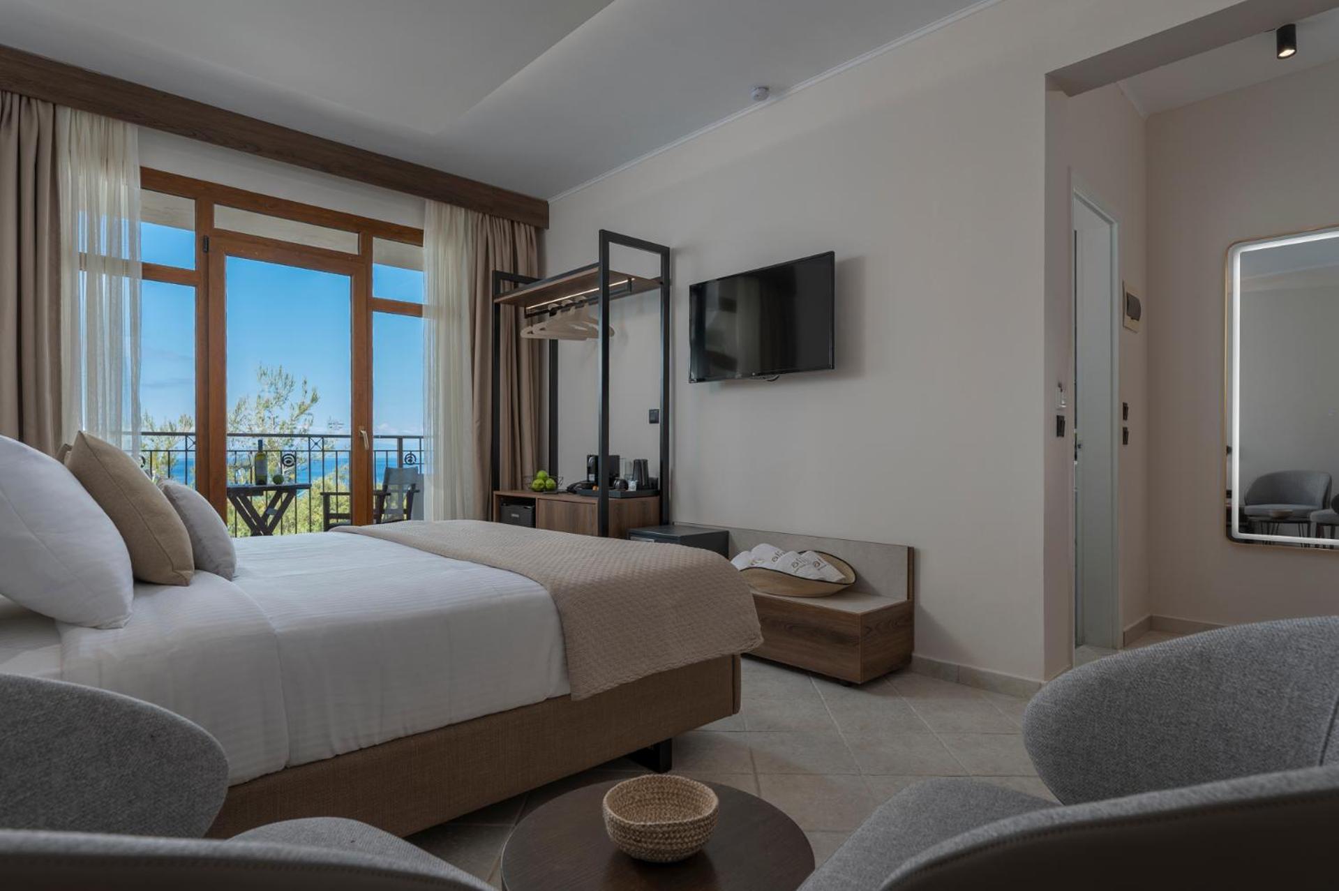Alia Palace Hotel - Adults Only 16+ Chalkidiki Exterior photo Deluxe Room