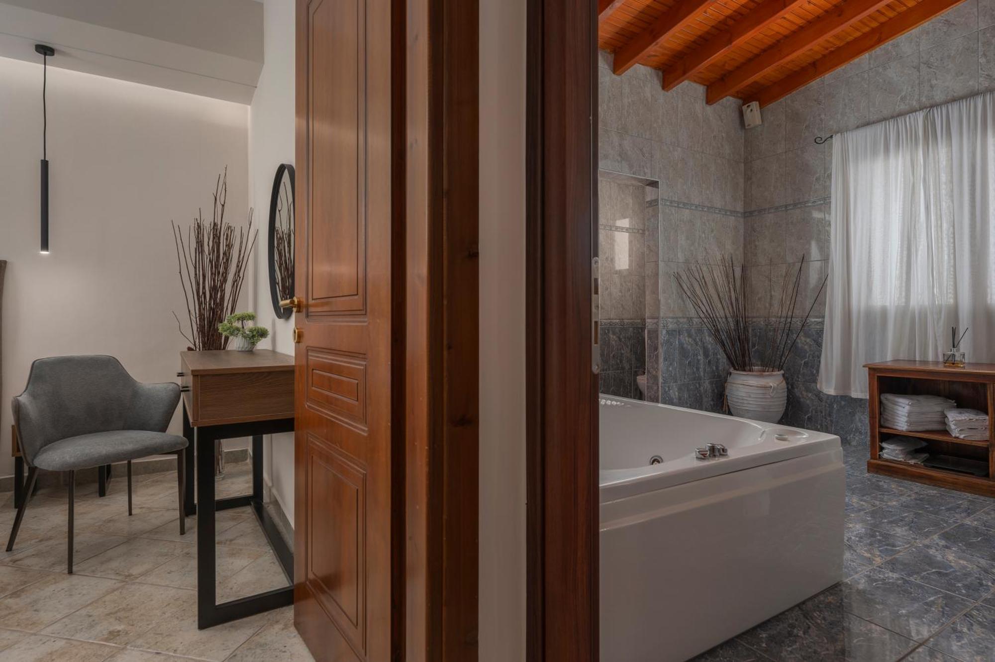 Alia Palace Hotel - Adults Only 16+ Chalkidiki Exterior photo Bathroom