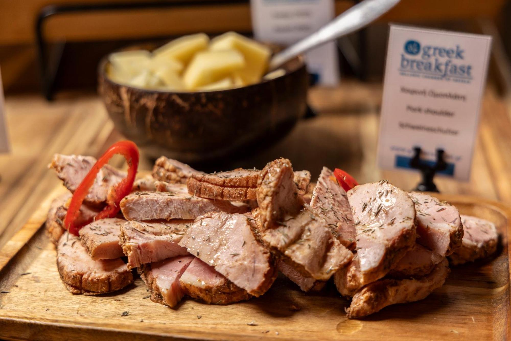 Alia Palace Hotel - Adults Only 16+ Chalkidiki Exterior photo Pork prepared at the 2019 Minnesota Pork Convention